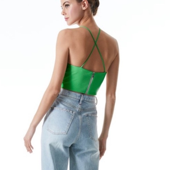Alice + Olivia Zumi Vegan Leather Halter Cropped Garden
Green Top Large - Picture 2 of 9